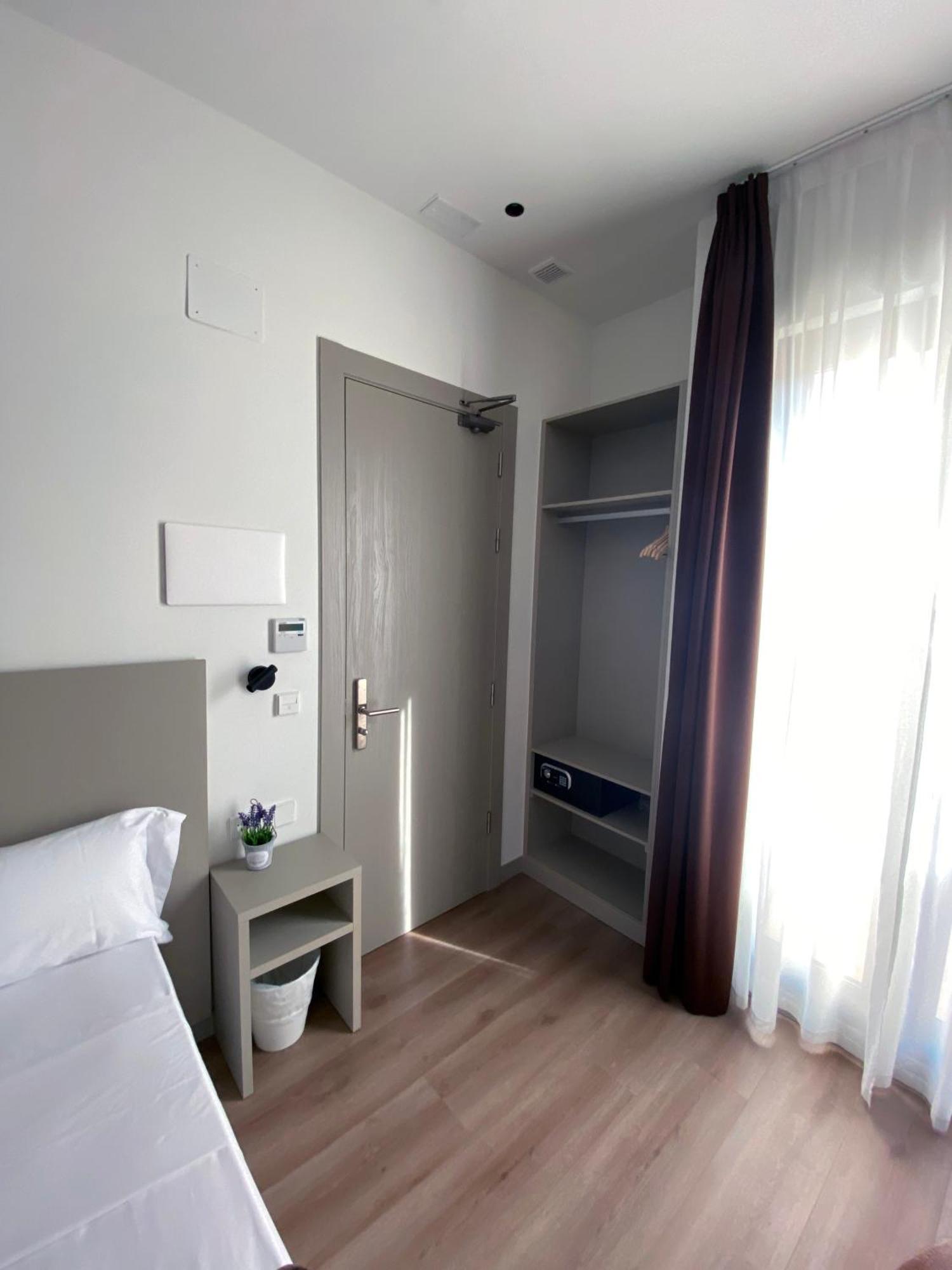 Hotel Bestprice فالنسيا المظهر الخارجي الصورة